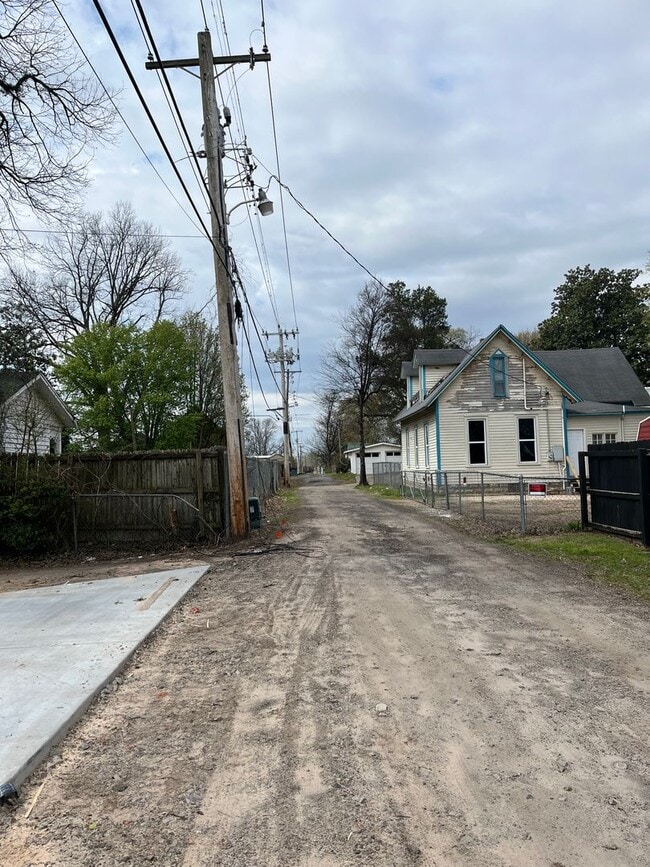 Photo - COX-VINE STREET Unit B