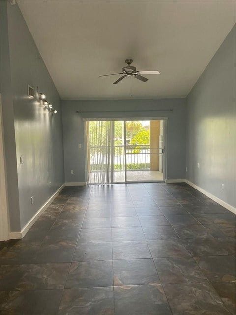 Photo - 2640 S University Dr Unidad 319