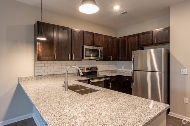 1BR, 1BA - 600SF - Kitchen