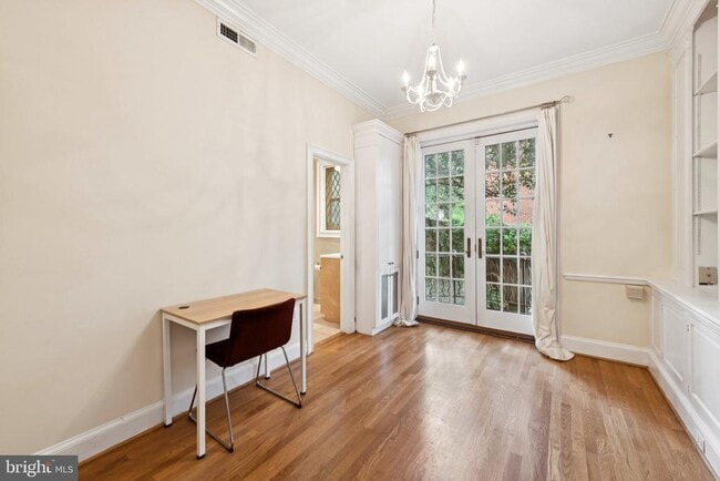 Photo - 1225 30th St NW