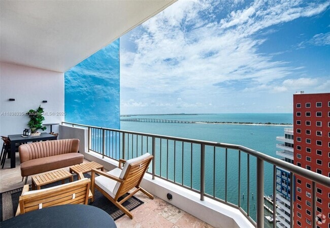 Building Photo - 1581 Brickell Ave Unit PH-205 Rental