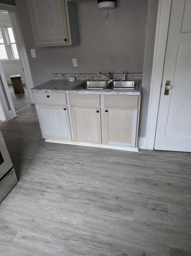 Photo - 3222 W Fairmount Ave