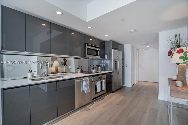 Photo - 31 SE 6th St Unit 2205