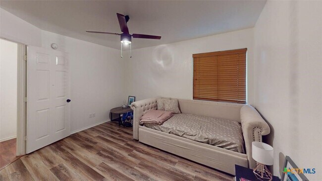 Photo - 6705 Rosita Oak Dr