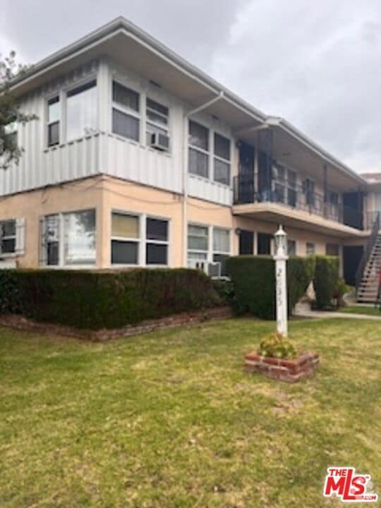 Building Photo - 2635 W Imperial Hwy Unit 5 Rental