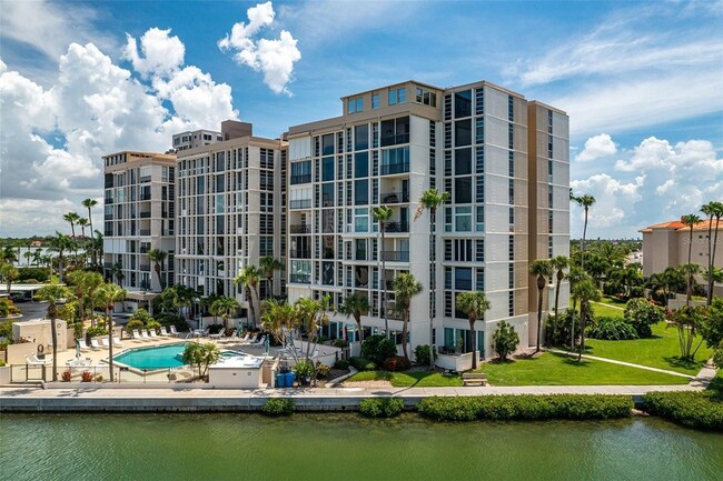 Building Photo - 7400 Sun Island Dr S Unit 401 Rental