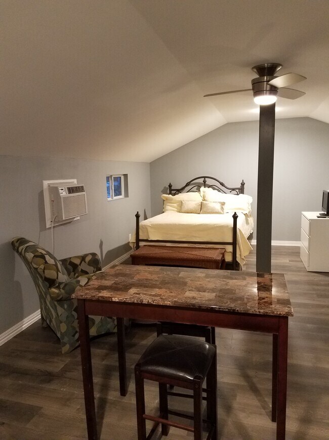 Photo - 353 Brahan Blvd