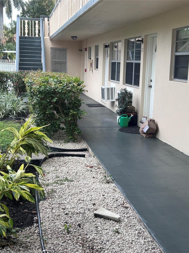 Photo - 801 S Federal Hwy Unit 103