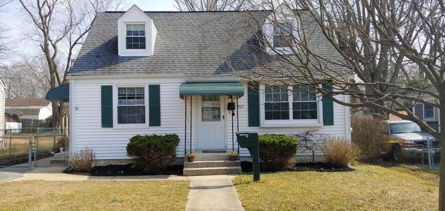 Building Photo - Charming 3 Bed / 1 Bath Cape Cod in Aberde... Rental