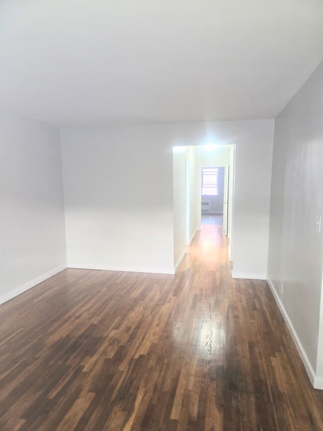 Photo - 1037 E 57th St Unit First Floor