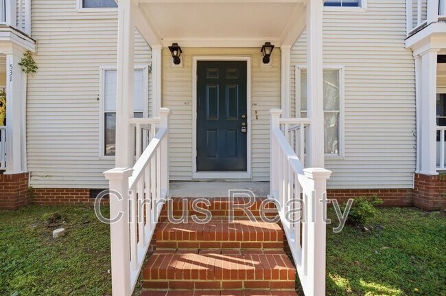 Photo - 533 Columbia St