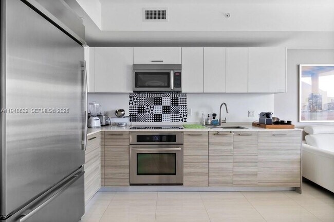 Photo - 1300 Brickell Bay Dr Unit 2803