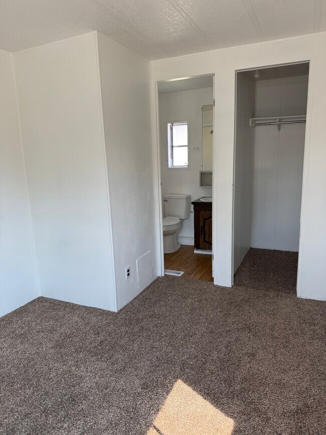Photo - 1770 Easy St