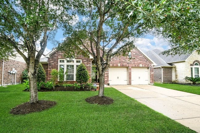 Photo - 2911 Village Brook Ln