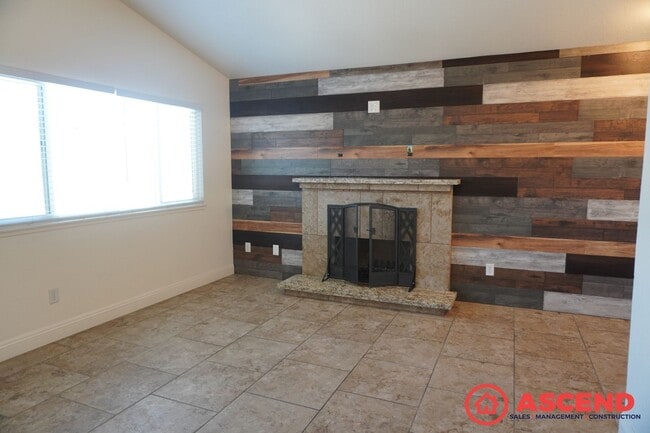 Photo - Cozy home located in Southeast Bakersfield