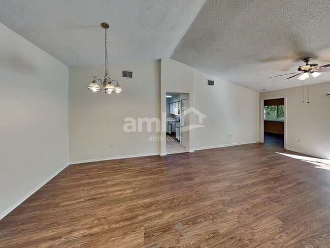 Photo - 1209 Blufield Ave