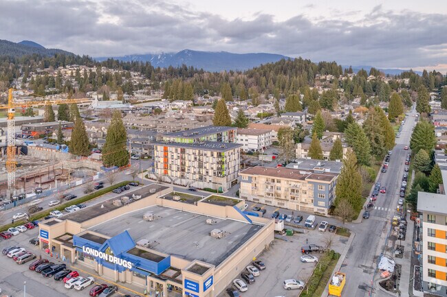 Photo - Sundance Apartments