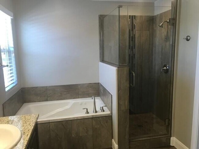 Photo - 3 Bedroom Townhome in Santa Clara