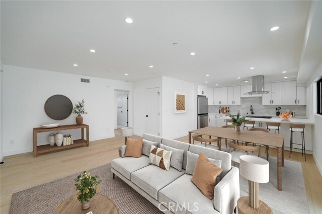 Building Photo - 1334 9th St Unit 2 Rental