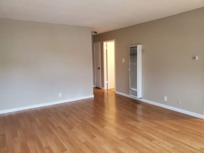 Photo - 2171 Peach St Unit Apt 2