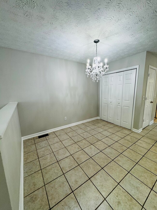Photo - 81 Davis Mill Ct