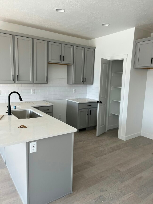 Photo - 3348 W 1570 N