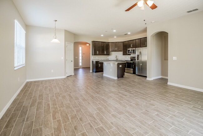 Photo - 4850 Grand Vista Ln