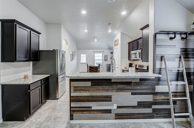 Photo - 16715 Peralta Bay Cir