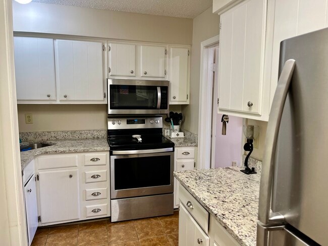 Photo - 1971 Vienna Way