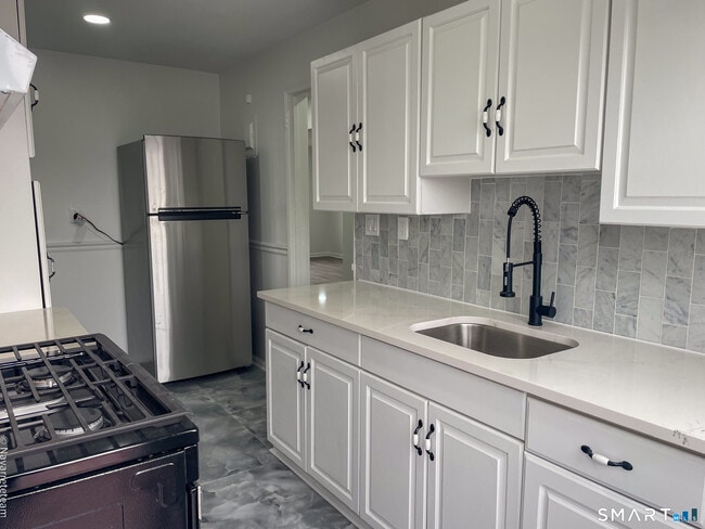 Photo - 6 Revere Dr Unidad APT 4