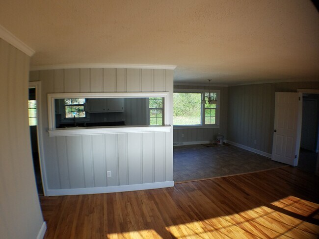 Photo - 245 Hood Rd