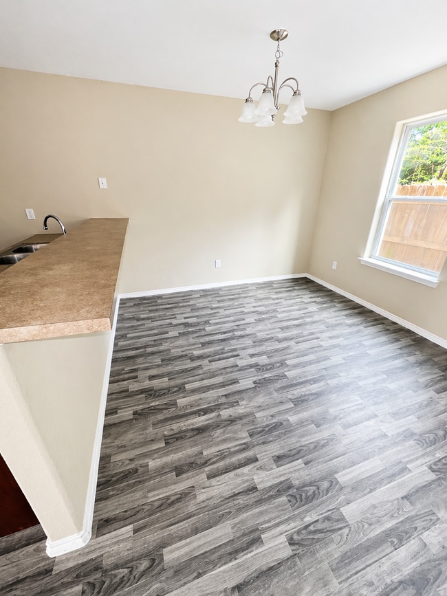 Photo - 3 BED / 2.5 Bath AVAILABLE NOW, APPLY TODAY ON OUR WEBSITE!!