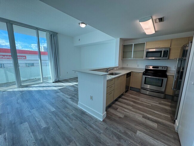 Photo - 350 NE 24th St