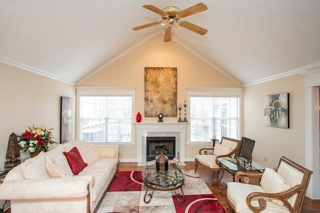 Photo - 1508 Clover Ct