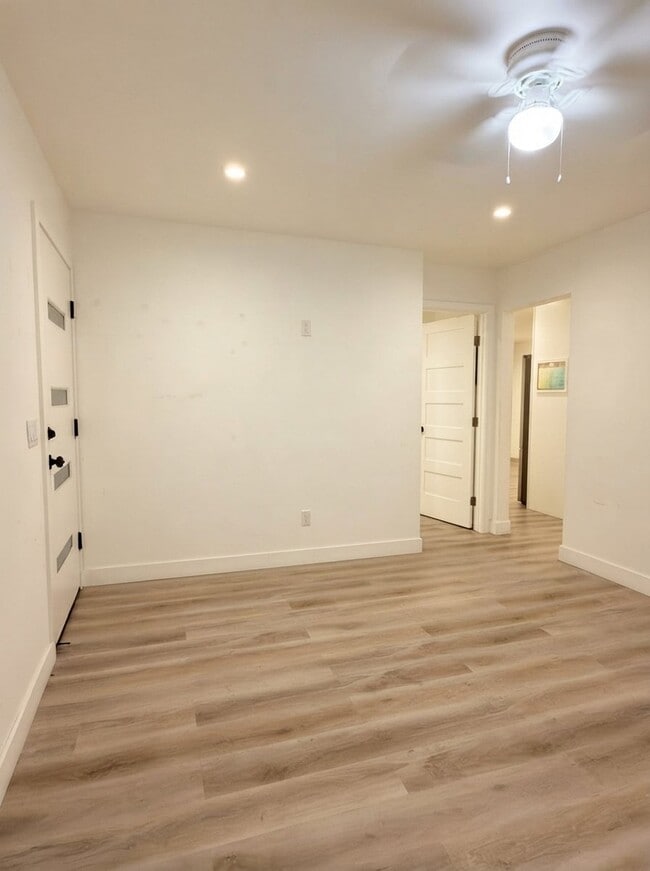 6512 Osler St Unit 6512