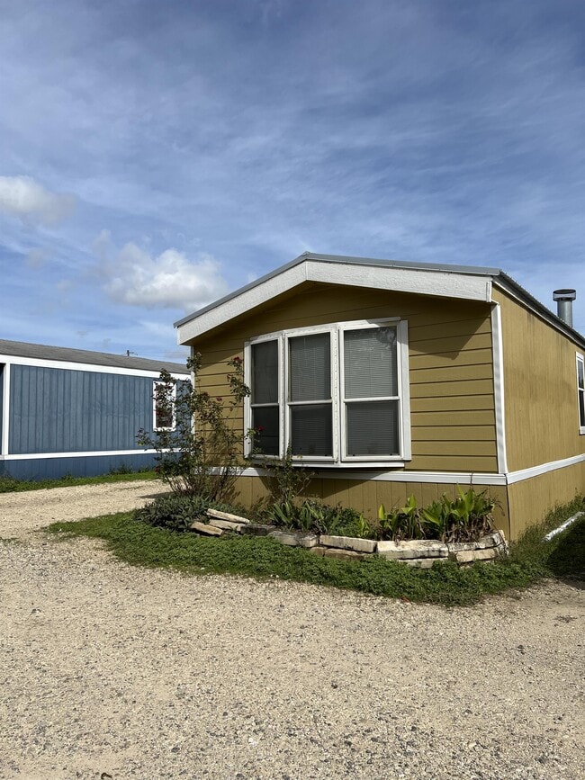 Photo - 50 Willowbrook Ct