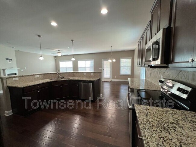 Photo - 1031 Liberty Ln