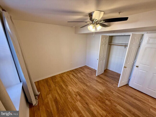 Photo - 345 Oakdale Pl NW Unit 103