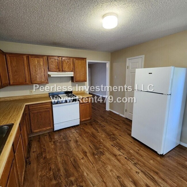 Photo - 505 4th Ave SW