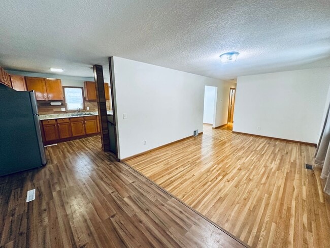 Photo - Gorgeous Single Family Home w/ Sundeck and Large Yard!