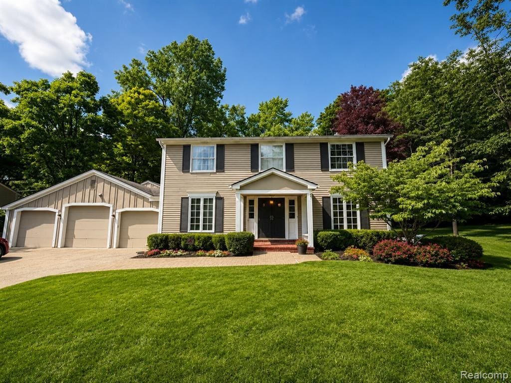Photo - 749 Kensington Ln