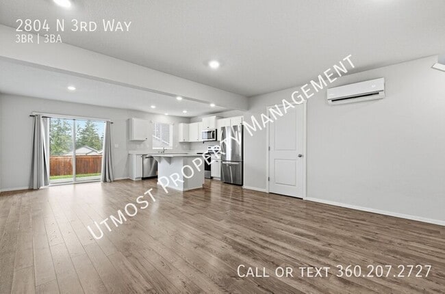 Photo - 2804 N 3rd Way