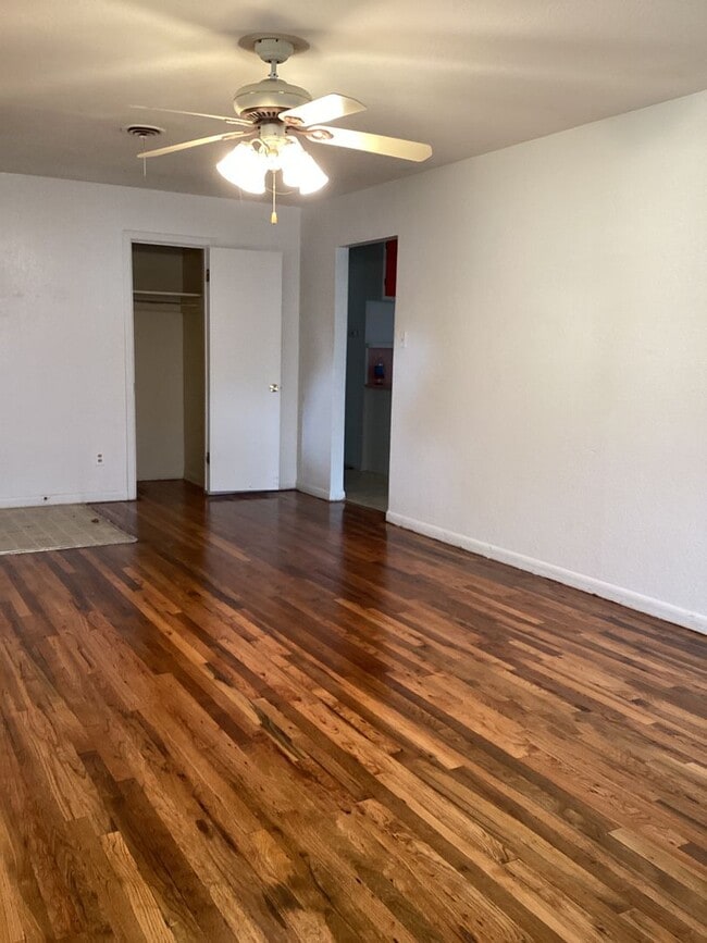 Photo - Spacious 3 Bedroom! Close to ENMU Campus in Portales!  Pets Welcome!