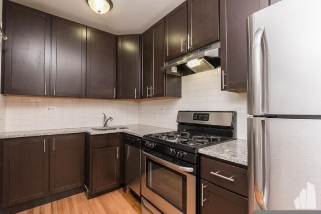 Building Photo - 0 bedroom in Chicago IL 60657 Rental