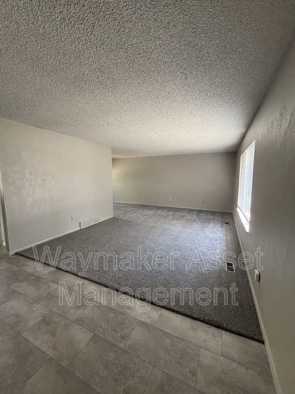 Photo - 6625 Snowbird Dr