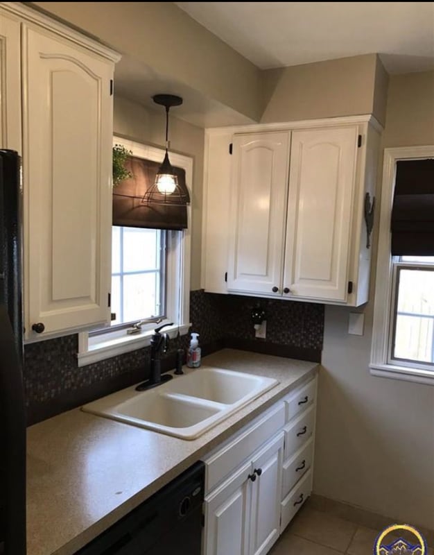 Photo - 800 SW High Ave