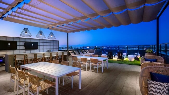 Rooftop Lounge