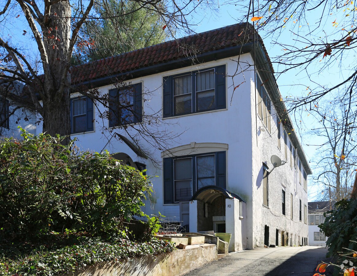 The Greenwood - The Greenwood Apartments