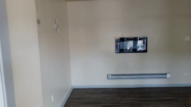 Photo - 6943 S Indiana Ave Unit 2