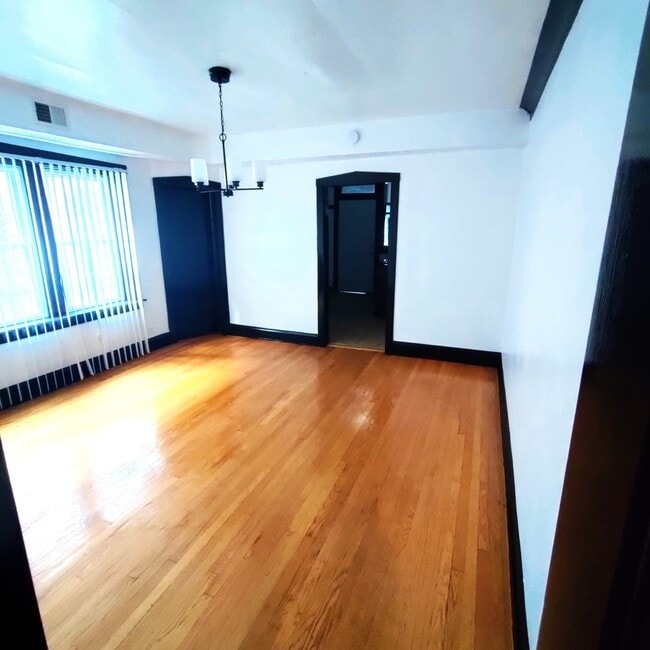 Photo - 7746 S Jeffery Blvd Unit 2